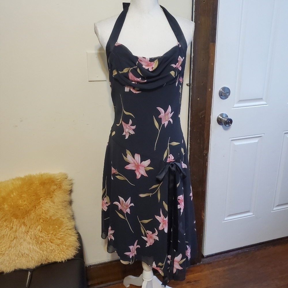 Speechless Y2K floral Lili printed halter neck casual to formal midi dress 9